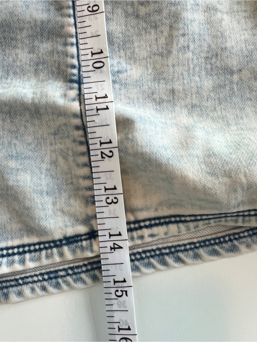 Blank NYC High-Rise Paperbag Denim Shorts - size 30 - Picture 8 of 10